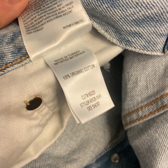 AGOLDE Dee Short in Hazard Sz 32 100% Organic Cotton - Picture 3 of 4